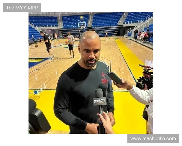 队友空位被忽视：乌度卡呼吁团队意识，强行出手应顾全大局